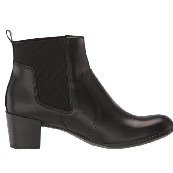 NWOT ECCO Women's Shape 35 Chelsea Black Boots - EU39/US8-8.5 - Picture 1 of 11
